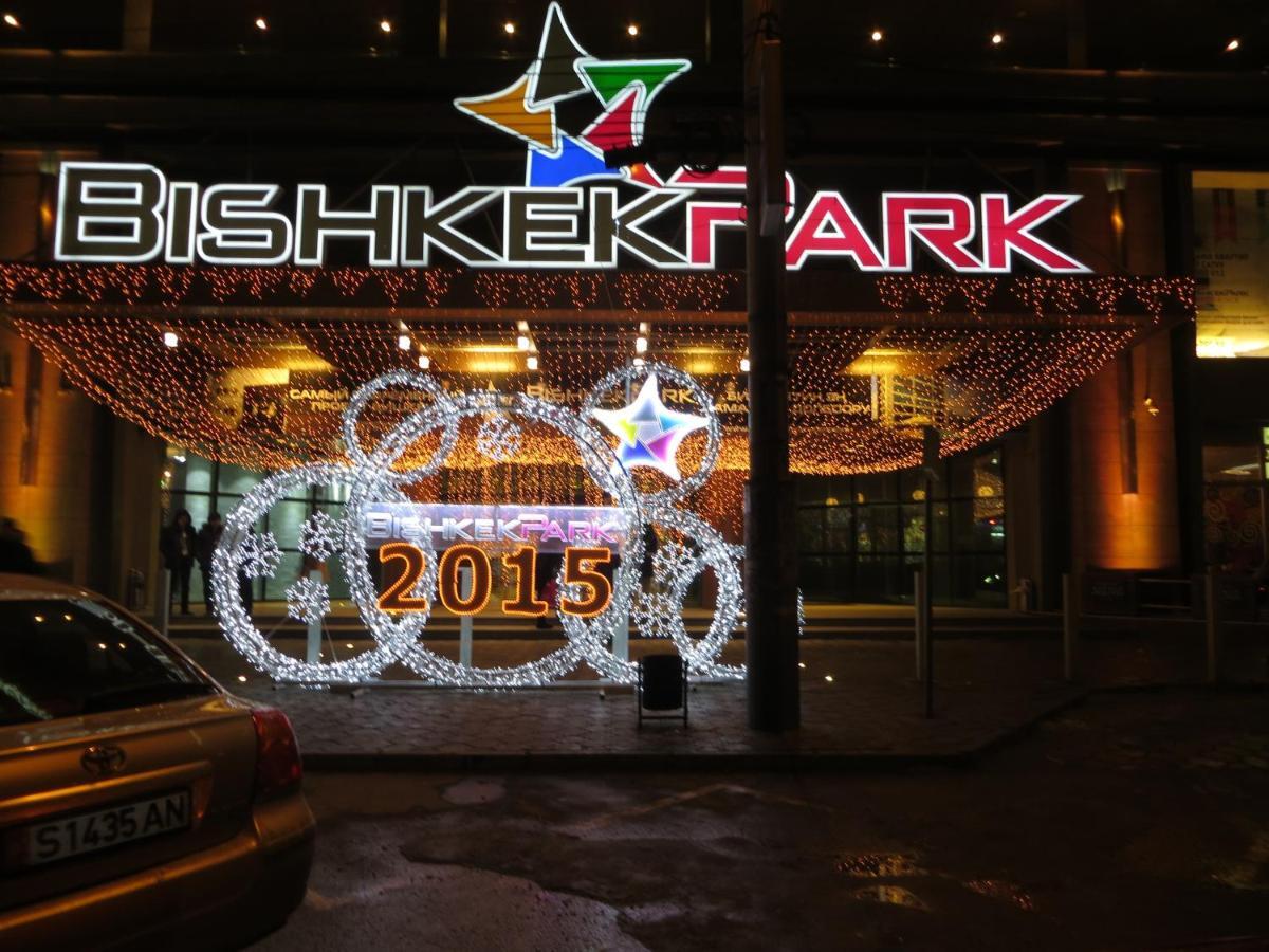 Bishkek Sunny Apartment In The Center 外观 照片